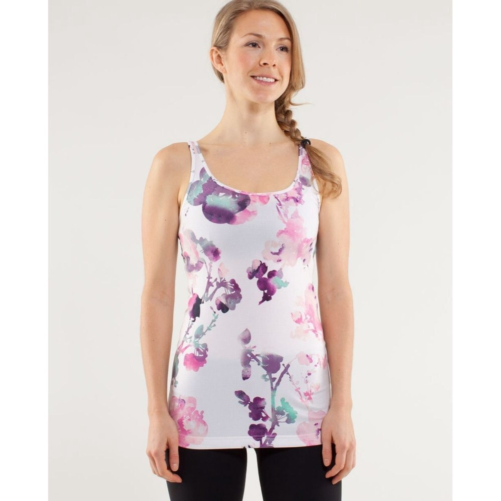 LULULEMON DAILY TANK TOP BLURRED BLOSSOM MULTI YOGA RUNNING GYM SPIN sz 8